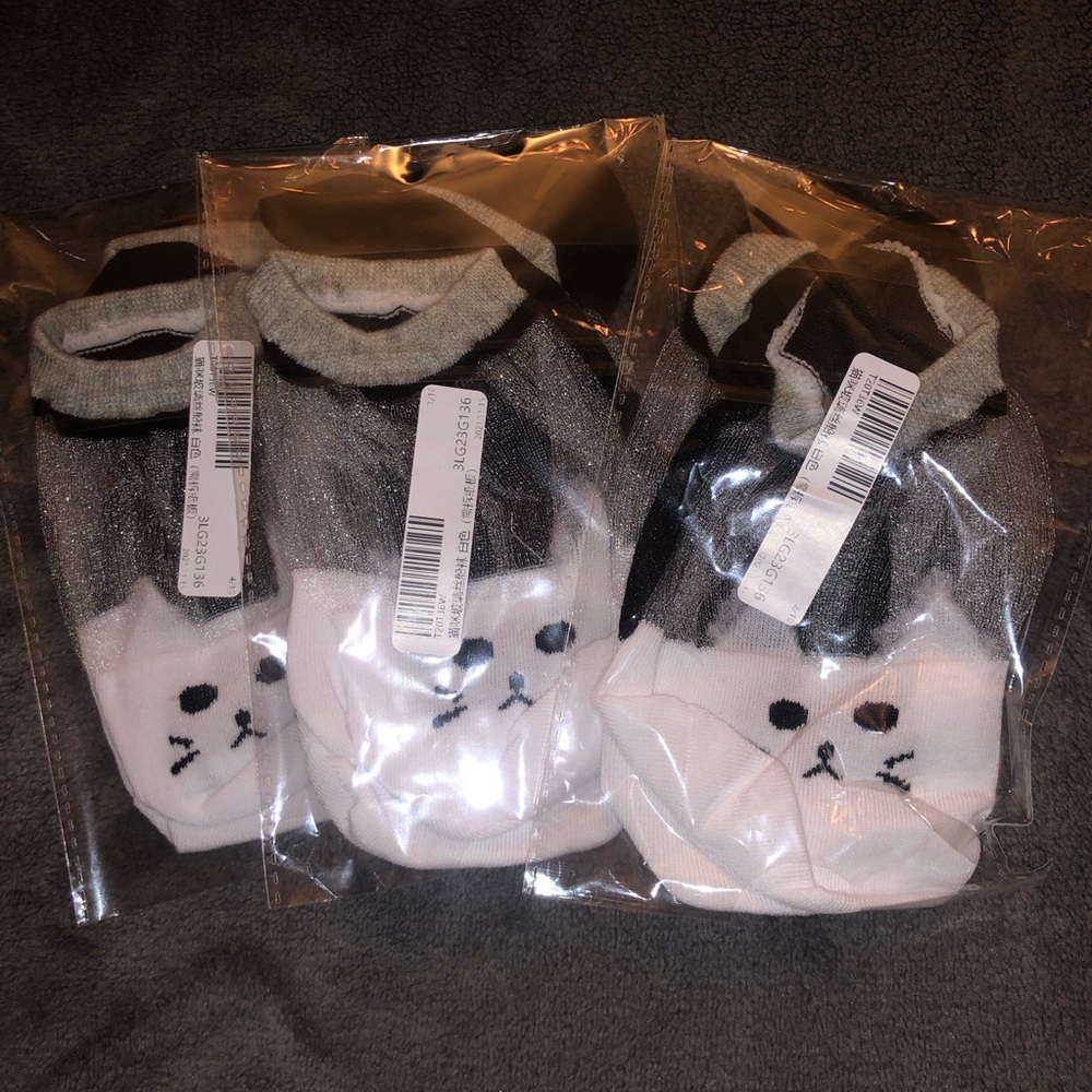Sheer Cat Ankle Socks